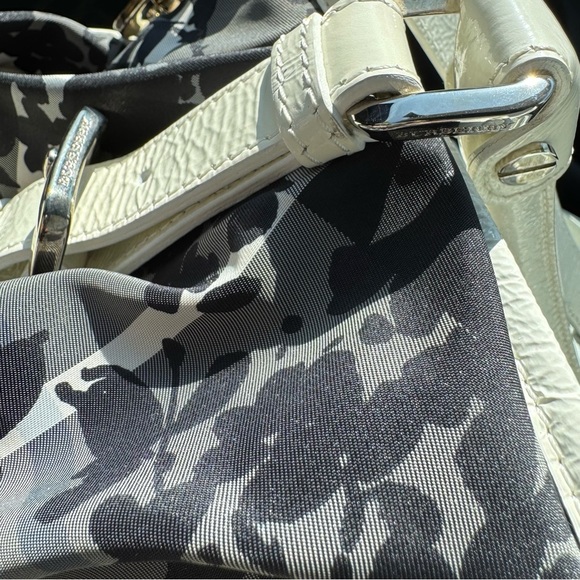 Burberry Black Floral Nova Check Satchel White Patent Leather Made in Italy - Picture 10 of 16